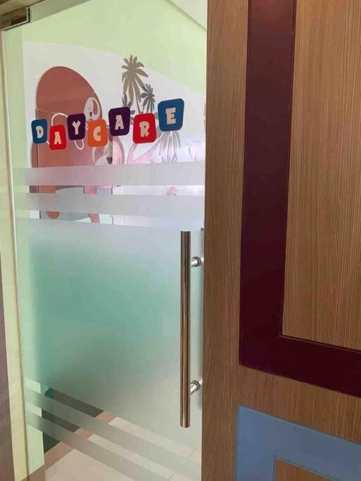 1Br With Extra Room At One Regis- Megaworld 바콜로드 외부 사진