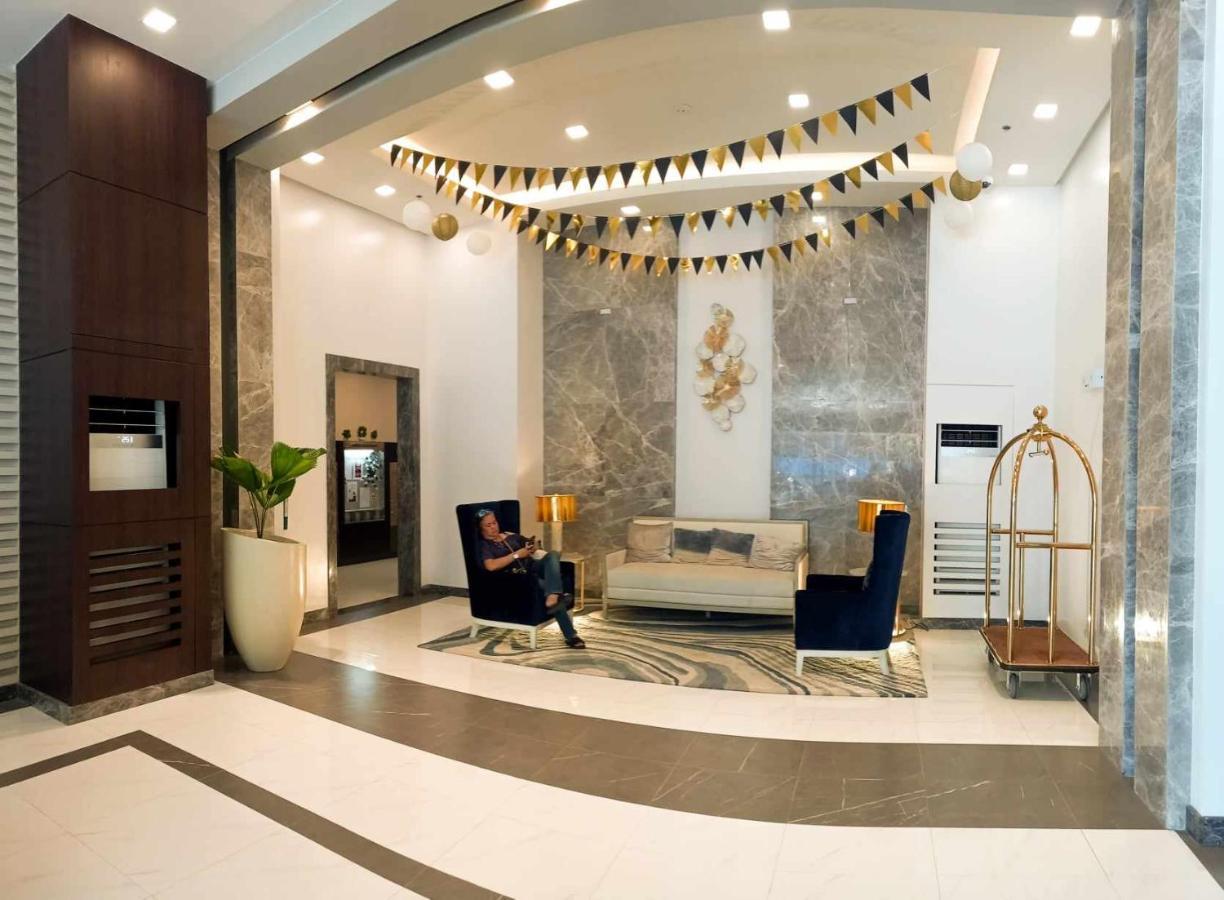 1Br With Extra Room At One Regis- Megaworld 바콜로드 외부 사진